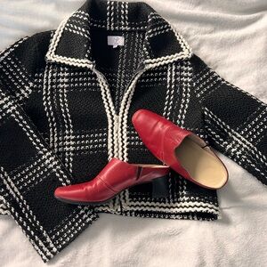 Munro Red Heeled Mules size 9